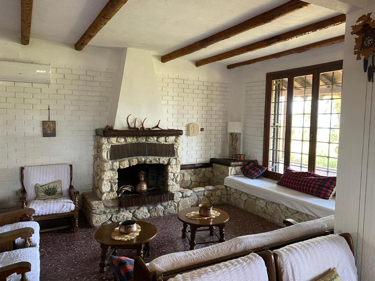 Wild Oaks Cottage Kriopigi Exterior photo